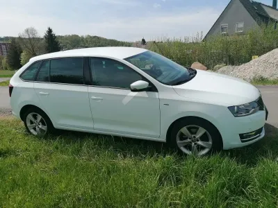 Gebraucht Skoda Rapid Clever 125 PS (91 kW) 2017 Weiß Kleinwagen
