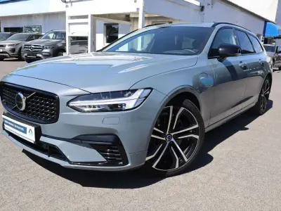 Second-hand Volvo V90 Plus 253 CP (186 kW) 2023 Gri Break