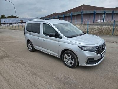 Usata Ford Tourneo Connect Titanium 122 CV (89 kW) 2022 Argento Monovolume