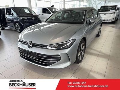Gebraucht VW Passat Business 150 PS (110 kW) 2024 Oyster silber metallic Kombi