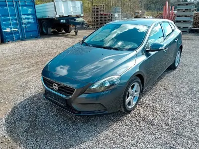 Gebraucht Volvo V40 You! 114 PS (83 kW) 2014 Grau Limousine