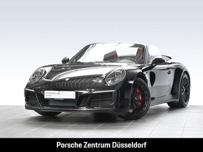 Porsche 911 Carrera 4 GTS
