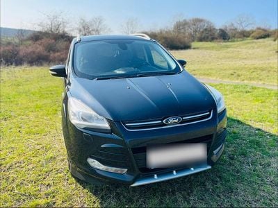 Gebraucht Ford Kuga Titanium 150 PS (110 kW) 2015 Schwarz SUV