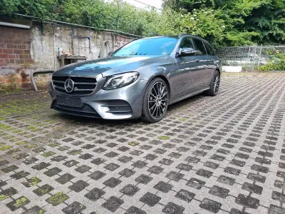 Gebraucht Mercedes E350 AMG 258 PS (189 kW) 2017 Grau Kombi