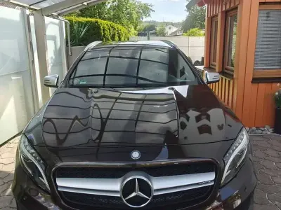 Gebraucht Mercedes GLA200 AMG line 156 PS (114 kW) 2017 Braun SUV