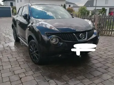 Używany Nissan Juke Acenta 110 KM (80 kW) 2011 Czarny SUV