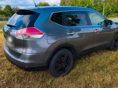 Gebraucht Nissan X-Trail 360º 131 PS (96 kW) 2015 Grau SUV