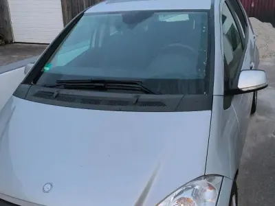 Gebraucht Mercedes A180 110 PS (80 kW) 2012 Silber Kleinwagen