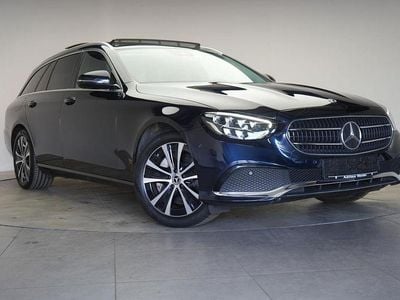 Gebraucht Mercedes E300 211 PS (155 kW) 2022 Blau Limousine