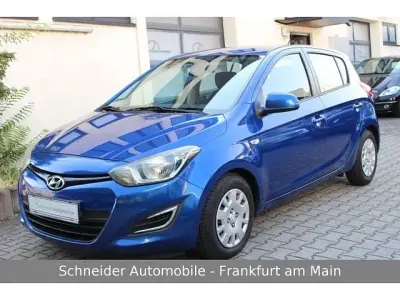 Gebraucht Hyundai i20 86 PS (63 kW) 2012 Blau Kleinwagen