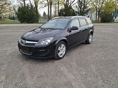 Usata Opel Astra 110 CV (80 kW) 2010 Nero Station wagon