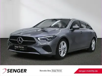 Gebraucht Mercedes CLA180 Shooting Brake 136 PS (100 kW) 2024 Lack mountaingrau Kombi