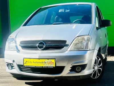 Gebraucht Opel Meriva 87 PS (63 kW) 2004 Silber Van / Kleinbus