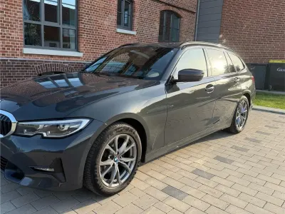 Gebraucht BMW 320 Sport Line 190 PS (139 kW) 2020 Grau Kombi
