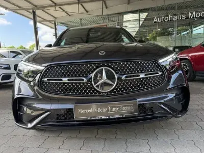 Gebraucht Mercedes GLC220 AMG 197 PS (144 kW) 2025 Grau SUV