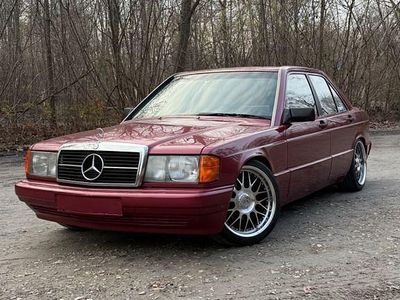 Gebraucht Mercedes 190 132 PS (97 kW) 1990 Rot Limousine