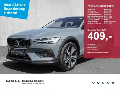 Gebraucht Volvo V60 CC Plus 197 PS (144 kW) 2024 Thunder grey / metallic Kombi