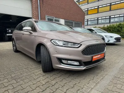 Gebraucht Ford Mondeo Vignale 179 PS (131 kW) 2018 Gold Limousine