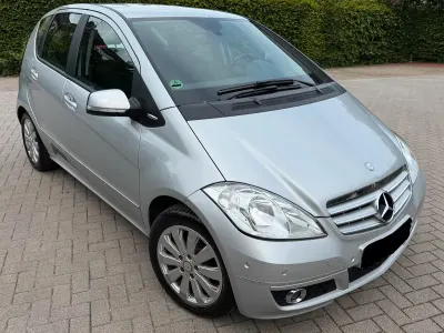 Gebraucht Mercedes A150 Avantgarde 95 PS (69 kW) 2009 Silber Van / Kleinbus