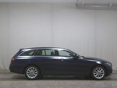 Mercedes E220