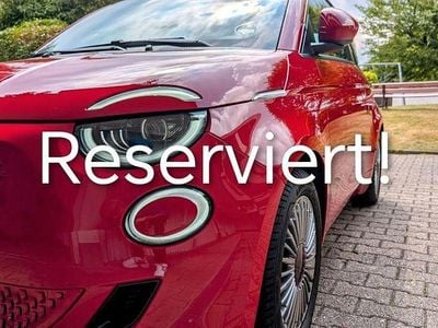 Gebraucht Fiat 500e Red 86 kW (118 PS) 2023 Rot Limousine
