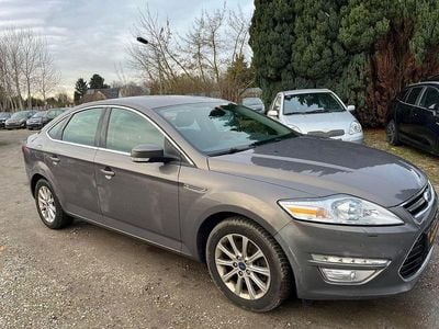 Braun Gebraucht 2012 Ford Mondeo Titanium Limousine | 7.490 € (Etwas zu teuer)