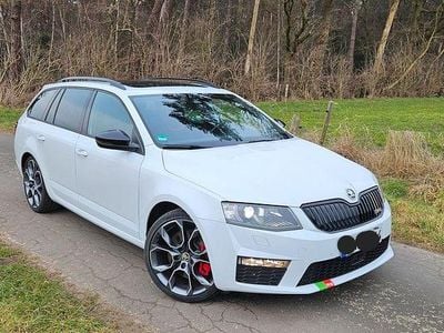 Weiß Gebraucht 2015 Skoda Octavia RS Kombi | 14.900 € (Fairer Preis)