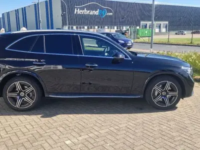 Gebraucht Mercedes GLC220 AMG Line Premium Plus 197 PS (144 kW) 2023 Schwarz SUV