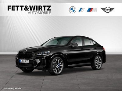 Gebraucht BMW X4 M Sport 190 PS (139 kW) 2023 Saphirschwarz SUV