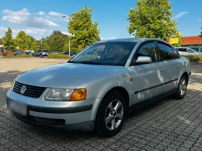 Gebraucht VW Passat 150 PS (110 kW) 1997 Grau Limousine