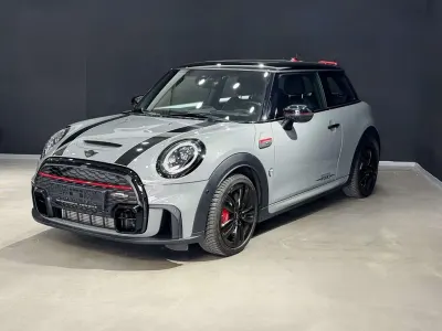 Gebraucht Mini John Cooper Works 231 PS (169 kW) 2022 Moonwalk grey (metallic) Kleinwagen