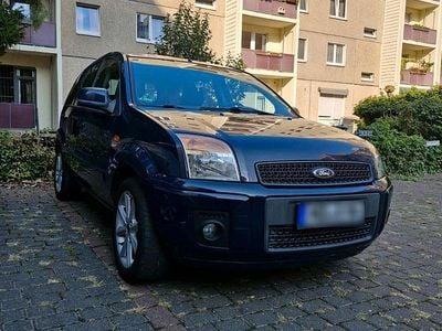 Begagnad Ford Fusion 80 HK (58 kW) 2011 Blå Halvkombi