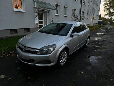 Opel Astra GTC