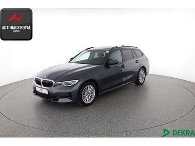 Mineralgrau Gebraucht 2021 BMW 320e Sport Line Kombi | 24.780 € (Fairer Preis)