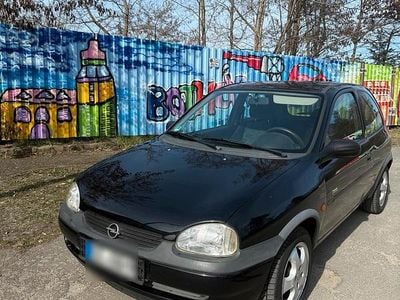 Gebraucht Opel Corsa 65 PS (47 kW) 2000 Schwarz Kleinwagen