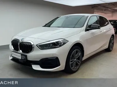 Gebraucht BMW 118 Sport Line 140 PS (102 kW) 2023 Weiß Kleinwagen