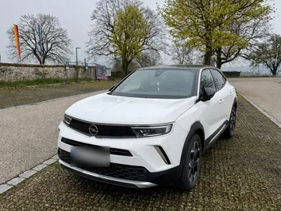 Gebraucht Opel Mokka-e Ultimate 100 kW (136 PS) 2021 Weiß SUV