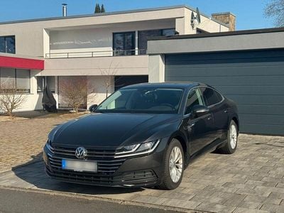 Gebraucht VW Arteon 150 PS (110 kW) 2018 Grau Kleinwagen