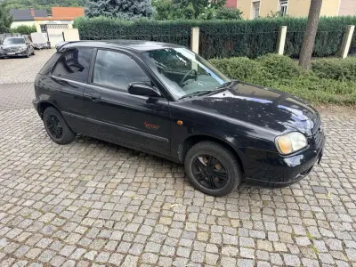 Gebraucht Suzuki Baleno GL 86 PS (63 kW) 2002 Schwarz Limousine