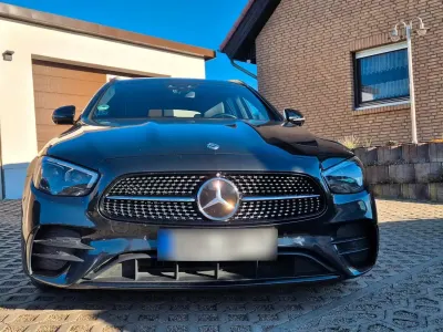 Gebraucht Mercedes E220 AMG line 194 PS (142 kW) 2021 Grau Kombi
