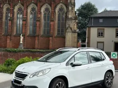 Gebraucht Peugeot 2008 Urban Move 82 PS (60 kW) 2016 Weiß SUV