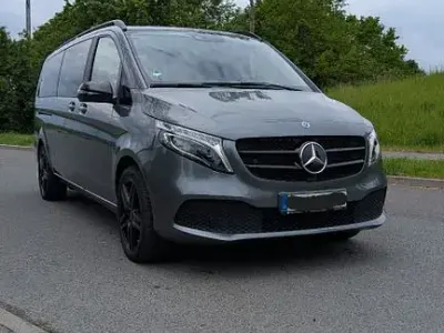Gebraucht Mercedes V220 Edition 163 PS (119 kW) 2021 Grau Van / Kleinbus