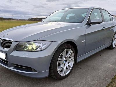 Gebraucht BMW 330 Sport Line 258 PS (189 kW) 2005 Grau Limousine