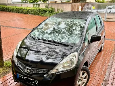 Gebraucht Honda Jazz 90 PS (66 kW) 2011 Schwarz Kleinwagen
