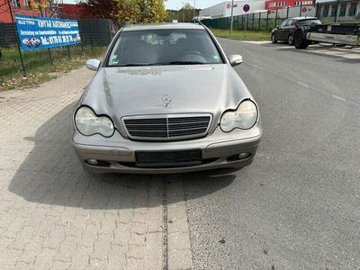 gebraucht Mercedes C200 Benziner mit Gas