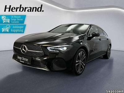 Gebraucht Mercedes CLA200 Progressive 163 PS (119 kW) 2025 Metalliclack kosmosschwarz Kombi