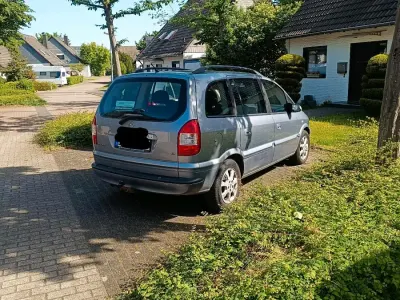 Gebraucht Opel Zafira 125 PS (91 kW) 2004 Silber Van / Kleinbus