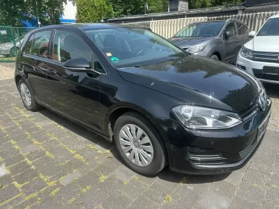 Gebraucht VW Golf VII Trendline 86 PS (63 kW) 2014 Schwarz Limousine