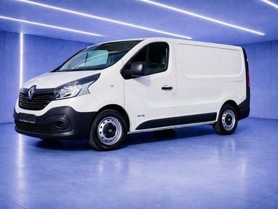 Gebraucht Renault Trafic 116 PS (85 kW) 2015 Weiß Van / Kleinbus