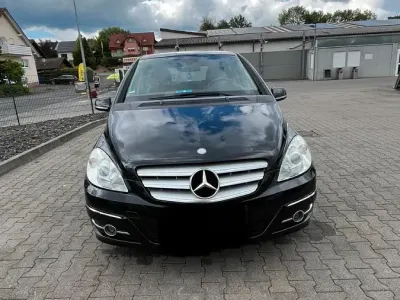 Gebraucht Mercedes B200 136 PS (100 kW) 2008 Schwarz Van / Kleinbus